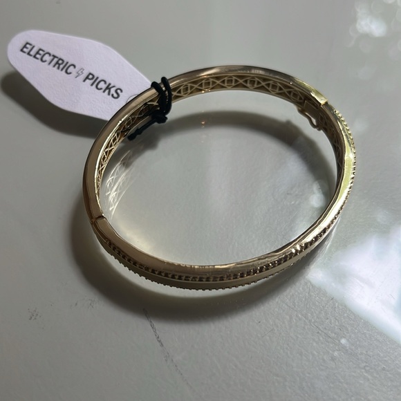 Bangle bracelet - Picture 2 of 4